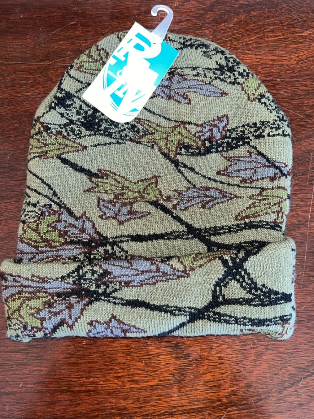 Leaf Pattern. Camo. Beanie in Olive Green